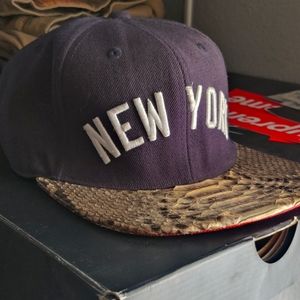 JUST DON NY Yankees python/lambskin strapback